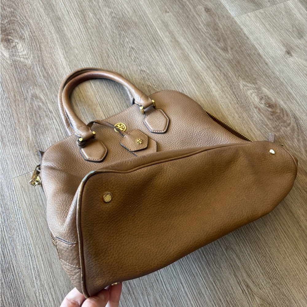 Tory Burch Robinson Tan Leather Satchel - Picture 3 of 16